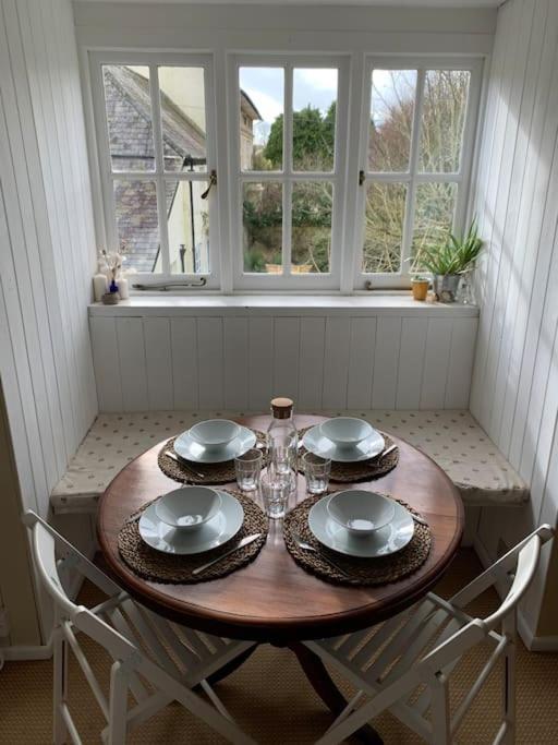 Trinity Annexe An Adorable First Floor Light And Lofty Space Within An Aonb Godmanstone Exteriör bild